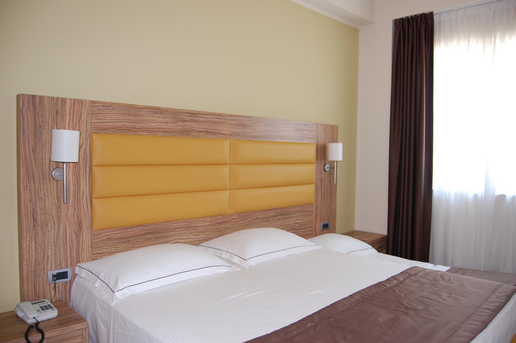 Giga Hotel Villa Santa Lucia Rum bild