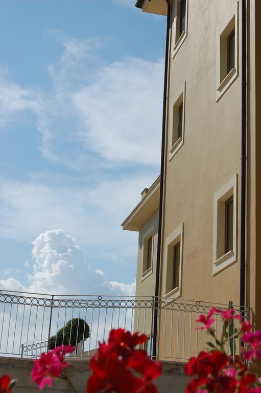 Giga Hotel Villa Santa Lucia Exteriör bild