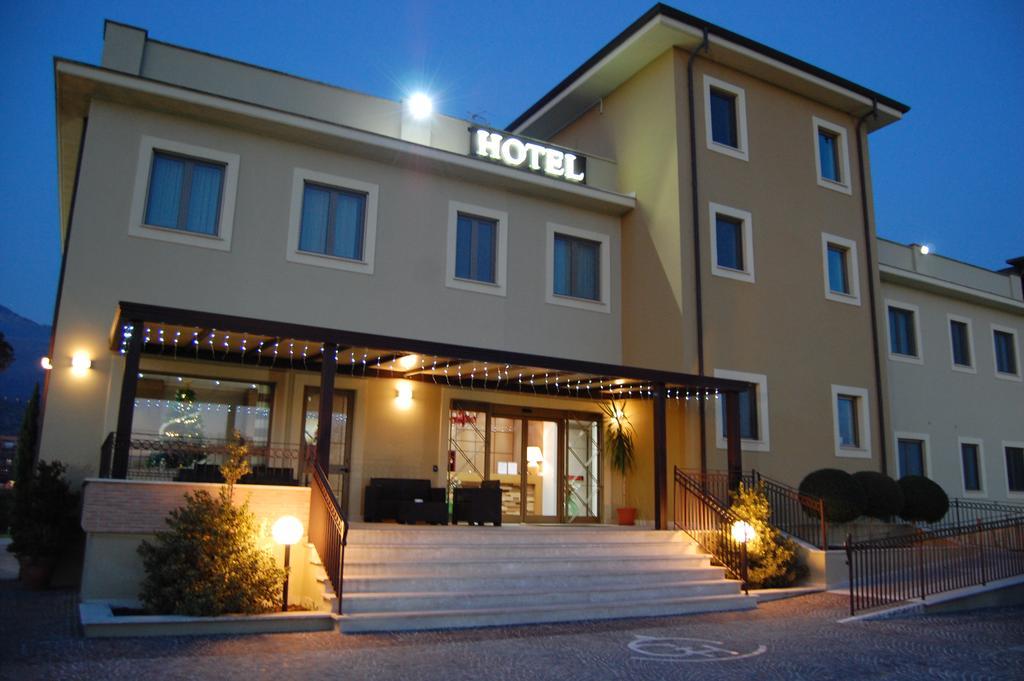 Giga Hotel Villa Santa Lucia Exteriör bild