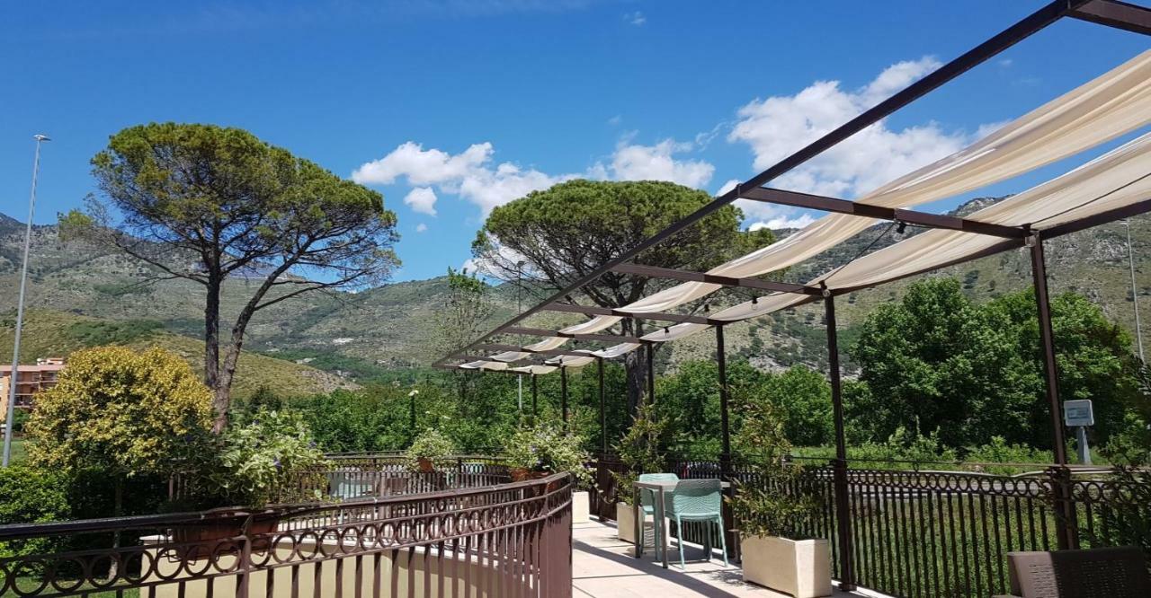 Giga Hotel Villa Santa Lucia Exteriör bild