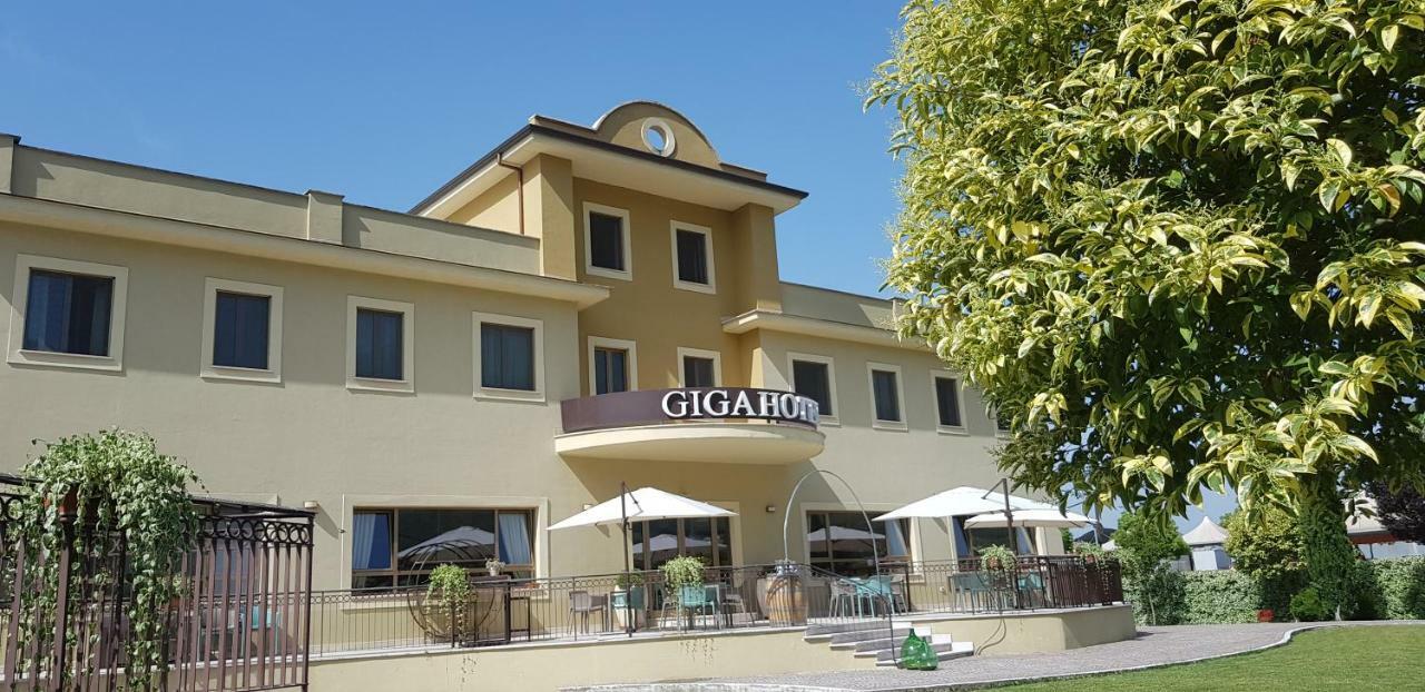 Giga Hotel Villa Santa Lucia Exteriör bild