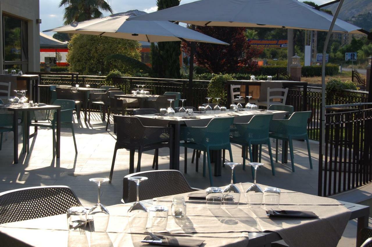 Giga Hotel Villa Santa Lucia Exteriör bild